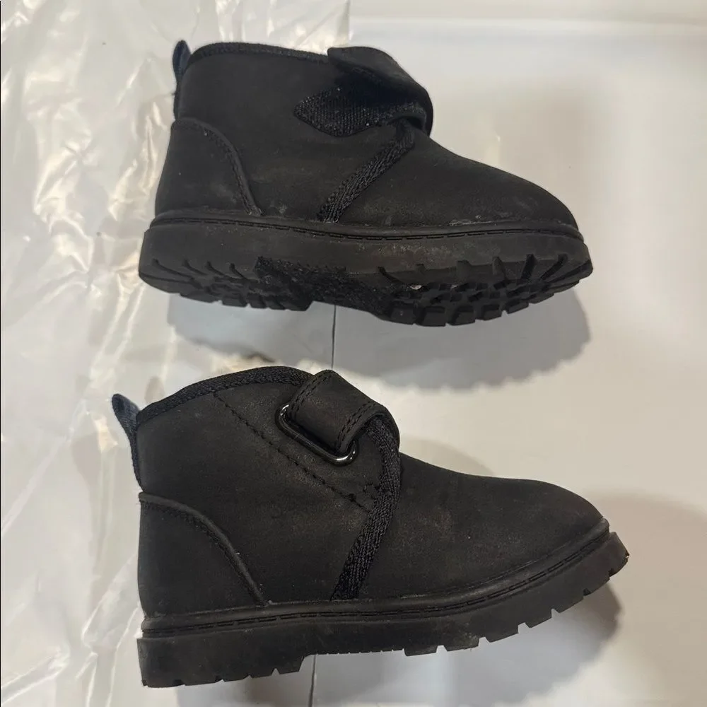Cat & Jack Mangus boots 5c